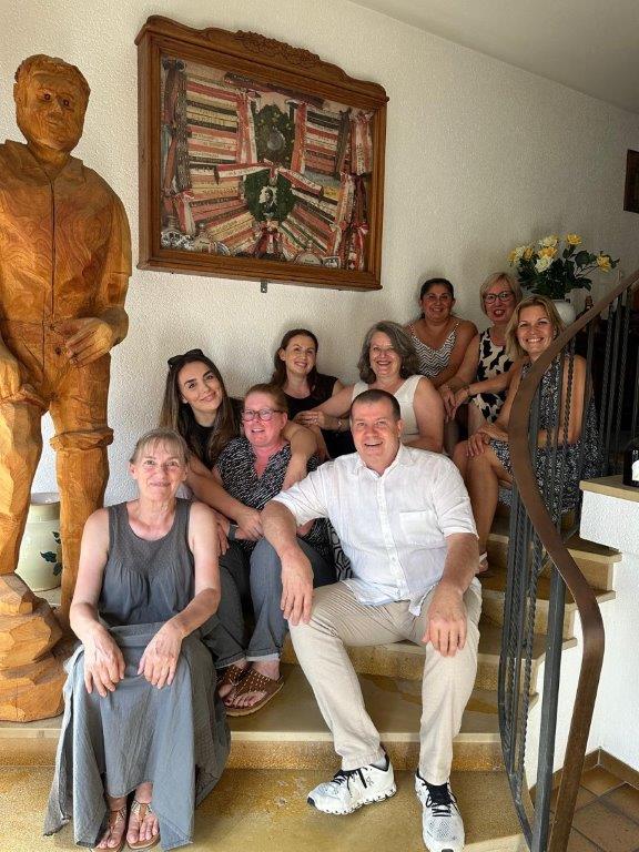 Gruppenfoto Mitarbeiter Restaurant Sensebrücke